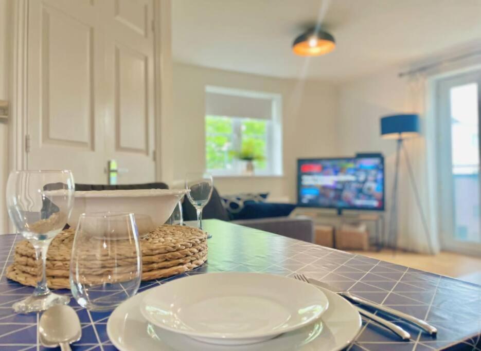 Lovely 2-Bedroom Bristol Apartment. Free Parking. المظهر الخارجي الصورة