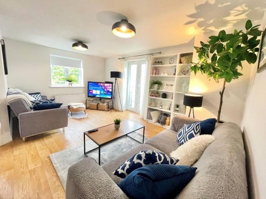 Lovely 2-Bedroom Bristol Apartment. Free Parking. المظهر الخارجي الصورة